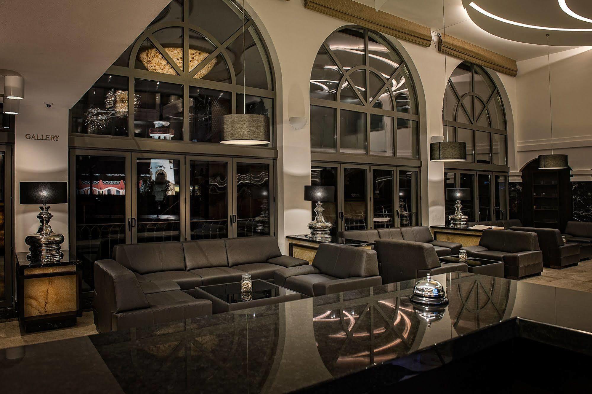 Villa Plaza Boutique Hotel & Spa Прешов Экстерьер фото